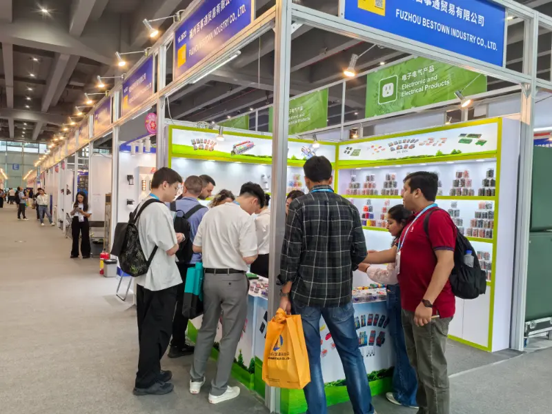 Yueqing Taer Electric راه حل های سیم کشی پیشرفته را در فاز نمایشگاه کانتون، 1 آوریل 2026 به نمایش گذاشت